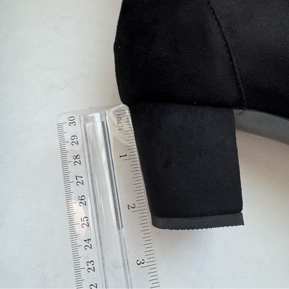 FOWT Women Size 8 Suede Black Boots - Picture 9 of 11